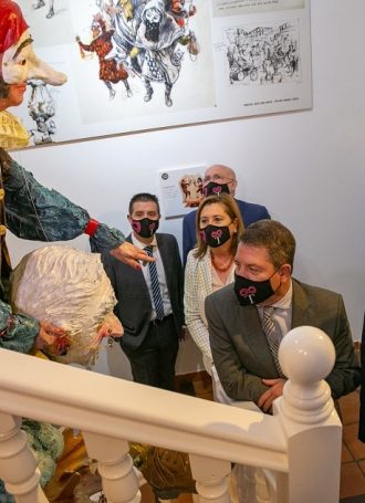 51155176408 d4abf4179e k min